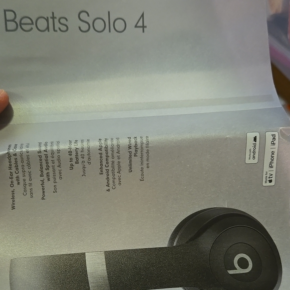 Beats Solo 4 Wireless Headphones - Black